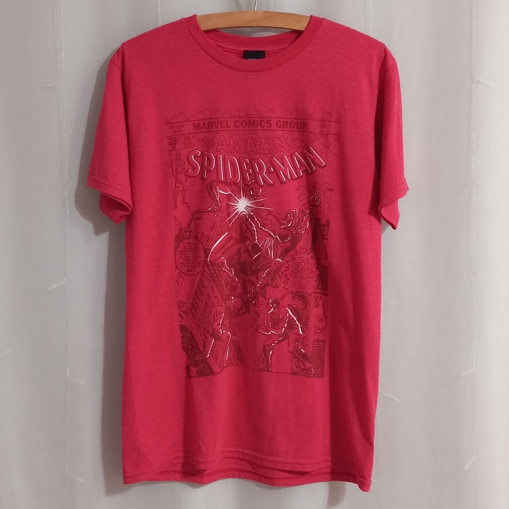 Marvel By Mad Engine - Short Sleeve Crew Neck Tee w Spider Man/Green Goblin